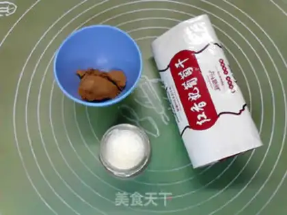 Make Sweet cinnamon Christmas croissants step 7