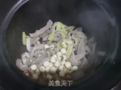 Make Piggy belly stew step 4