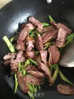 Make Pelican apricot mushrooms step 1