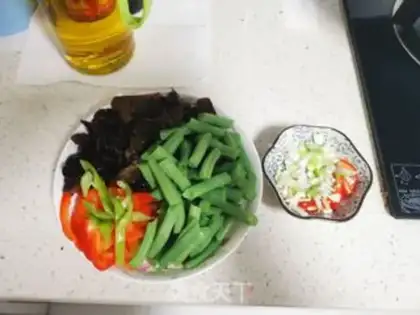 Make Pyramid bean horns step 2