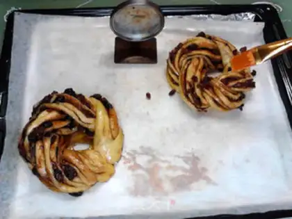 Make Sweet cinnamon Christmas croissants step 17