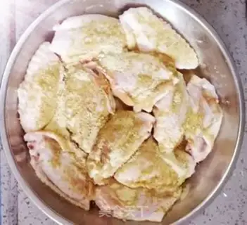Make Salt chicken wings step 0