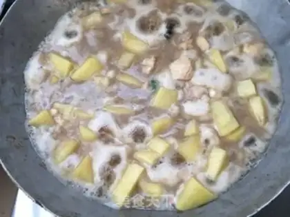 Make Chicken stew potatoes step 3