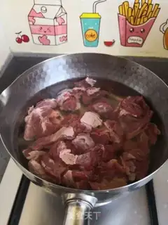 Make Cream beef stew potatoes step 0