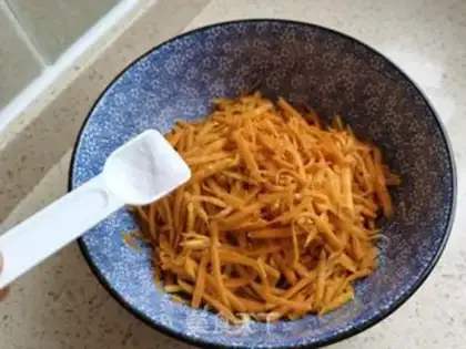 Make Pumpkin eggcakes step 1