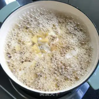 Make A silver apple with red sugar step 9