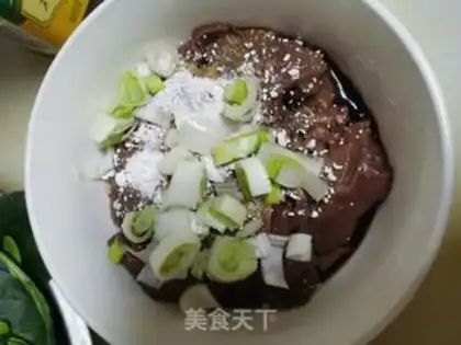 Make Spinach fried liver step 1