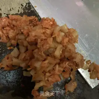 Make Hot cabbage fried eggs step 0