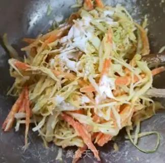 Make Carrot-covered omelet step 2