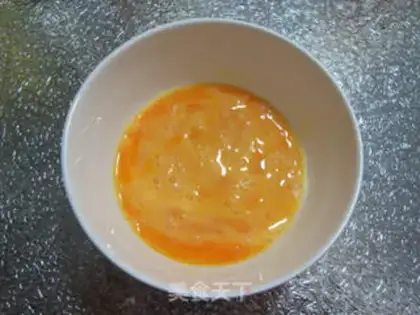 Make Fungus and eggs soup step 1