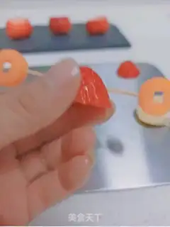 Make Lord Strawberry step 2