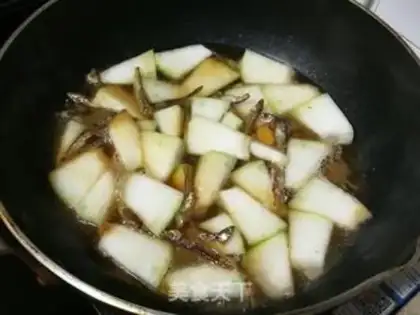 Make Fish dry-burned melons step 4