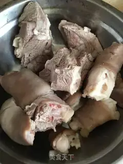 Make Carrot, horse, goat soup step 0