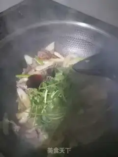 Make Onion fried lamb step 6