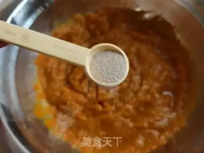 Make Hands on pumpkin noodles step 2