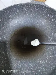 Make Frozen tofu soup in the snow step 2