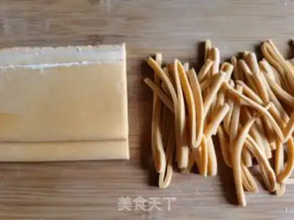 Make Hands on pumpkin noodles step 7