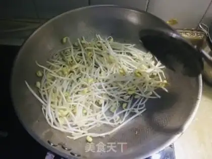 Make Soybean sprouts step 2
