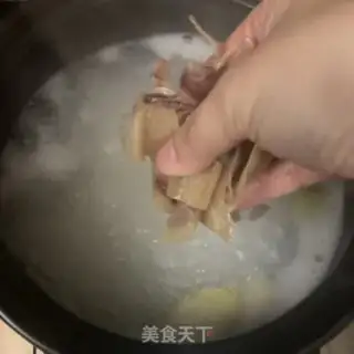 Make Fish heads dry the porridge step 3