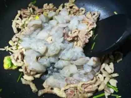 Make Shrimp rolls step 11