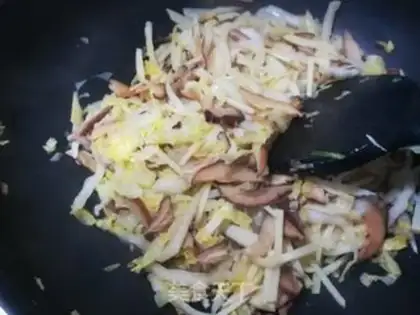 Make Shrimp rolls step 15