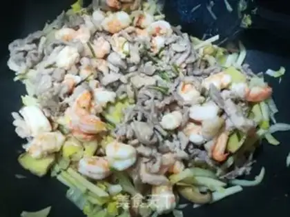 Make Shrimp rolls step 16