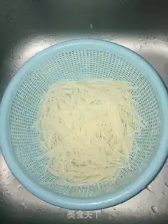 Make Spicy potatoes step 1