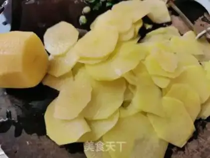 Make Frozen potatoes step 0