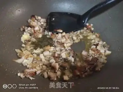 Make Roasted chicken leg and fried rice step 1