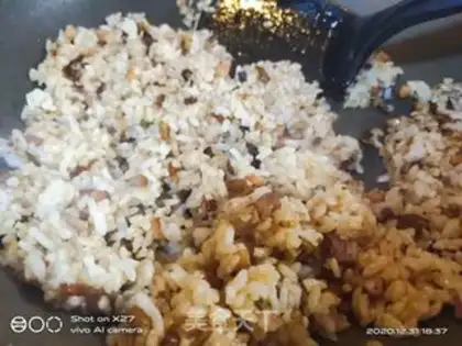 Make Roasted chicken leg and fried rice step 3