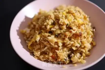 Make Roasted chicken leg and fried rice step 5