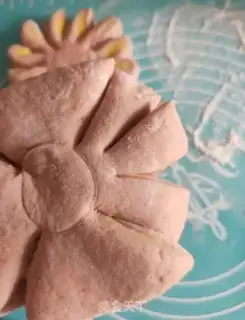Make Flower buns step 14