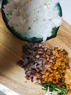 Make Sour beef fried rice step 0