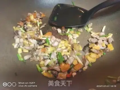Make Sour beef fried rice step 1