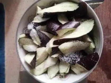 Make Red eggplant step 1