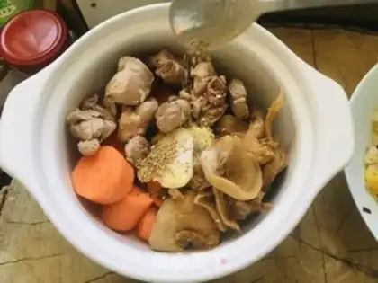 Make Scorch mushrooms and carrots step 2