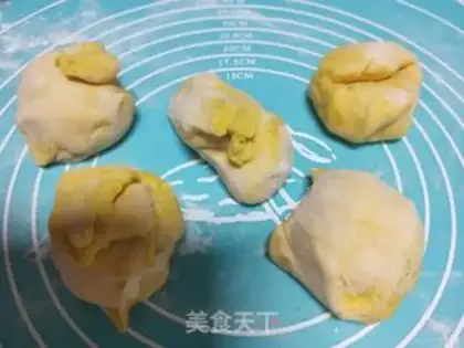 Make Pumpkin candy step 6
