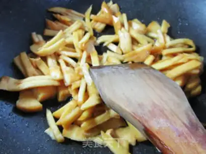 Make Egg fried dishes step 4