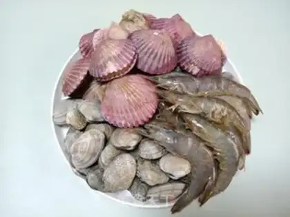 Make Fresh seafood step 1