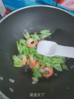 Make Shrimp and celery step 4