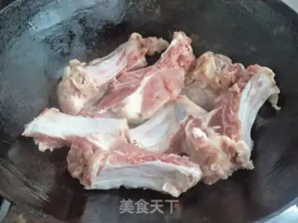 Make The rib stew of peanut rice step 2