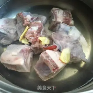Make Roach and lamb stew step 2