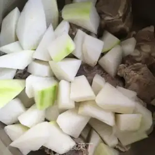 Make Roach and lamb stew step 5