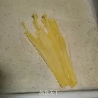 Make Dried golden needle mushrooms step 7