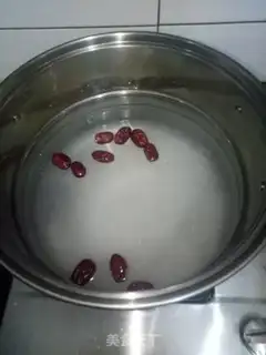 Make Red-tree rice congee step 1