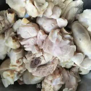 Make Wine and chicken legs and vegetables step 1