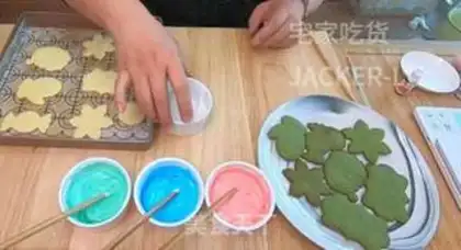 Make Frost cookies step 12