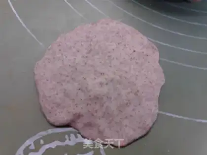 Make Mushroom beef, black wheat bun step 11