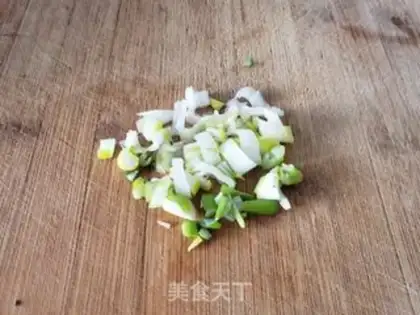 Make Mariko noodles step 6