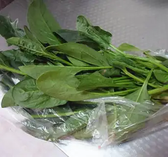 Make Soy sauce spinach step 0